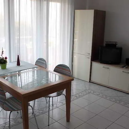Anamarija Hotel 3*